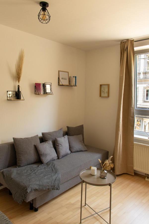 Appartement Modern - Neu - Gemutlich - Self Checkin - Zentral - Strassenbahn 38 Zum Ring à Vienne Extérieur photo
